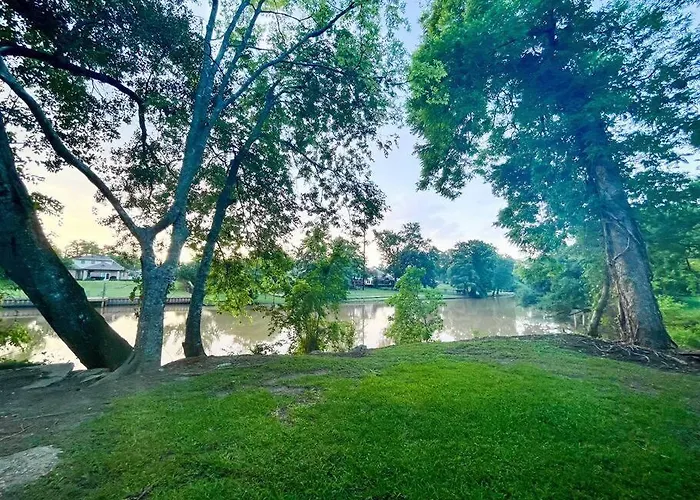 Сasa de vacaciones Unwind & Relax At Azalea On Bayou